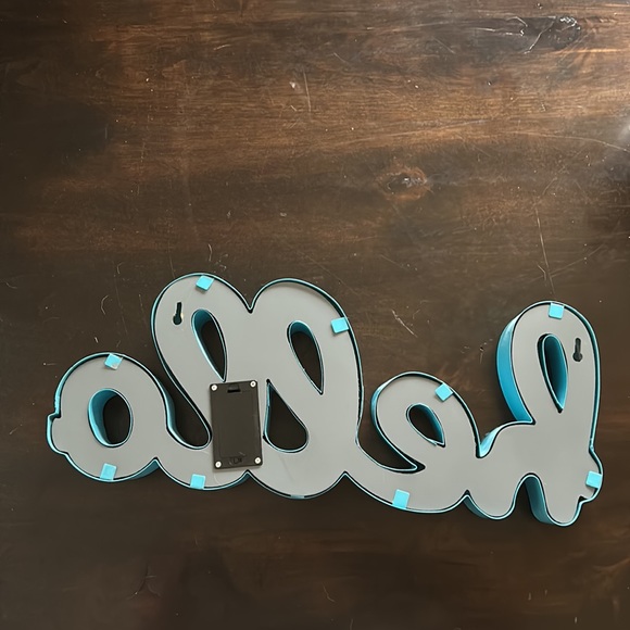 Hello sign - light up- works great! - Picture 3 of 6